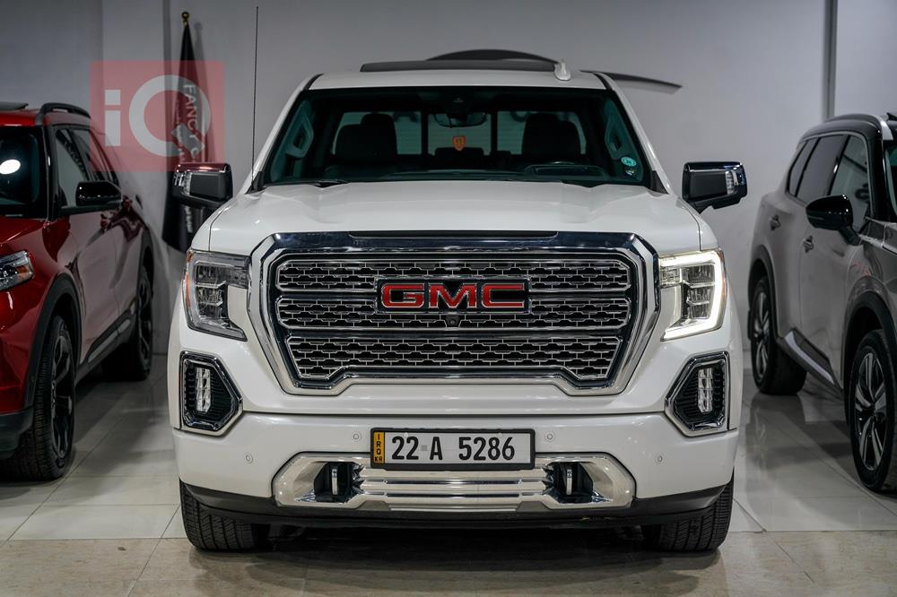 GMC Sierra